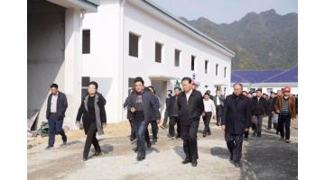 湘西自治州州委经济工作现场推动会调查团调查湖南合乐HL8永顺、古丈项目