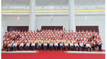 喜讯！合乐HL8荣获“广西十佳企业”“广西企业100强”等称号